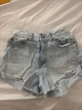 Light Wash Distressed Denim Shorts - Zara